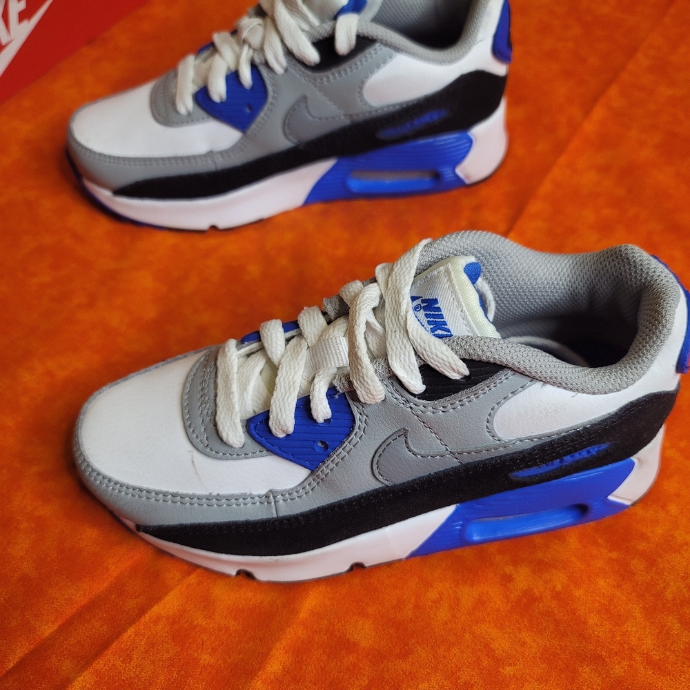 Nike Air Max 90 size 1 (Preschool)